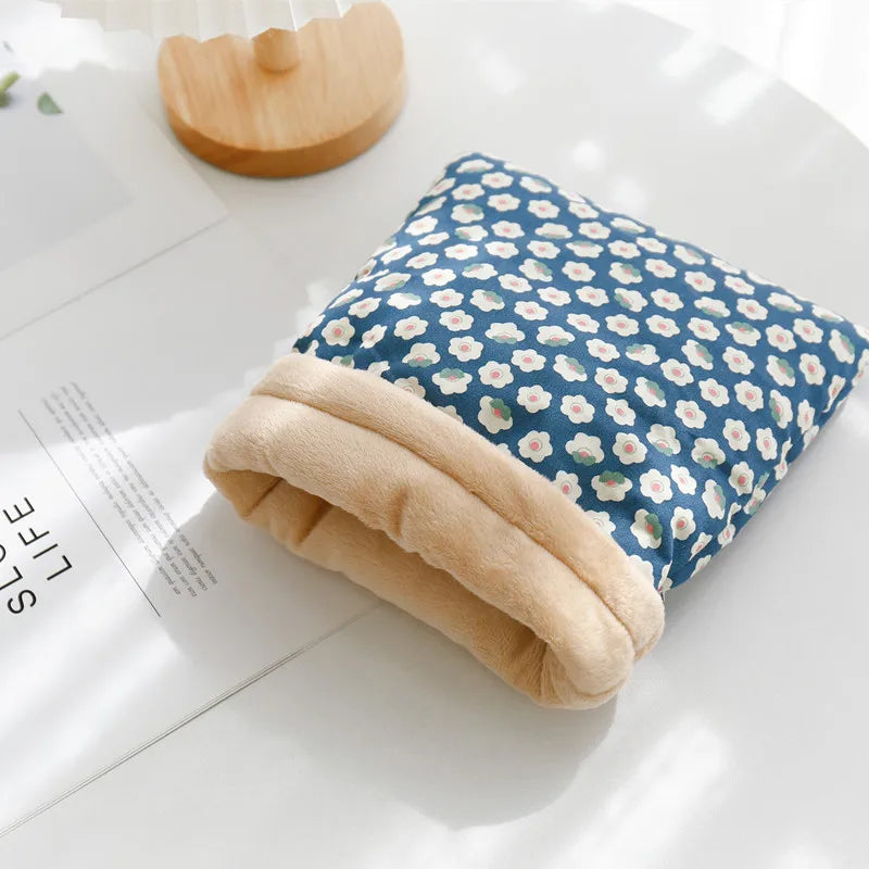 Varm Sovpåse i Fleece för Smådjur – Mysig Bädd för Vila