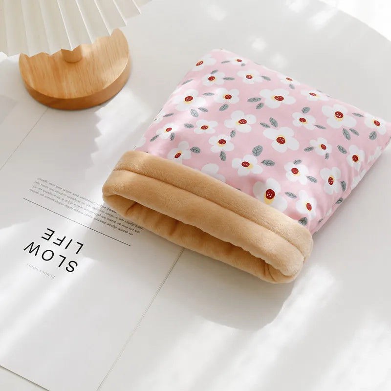 Varm Sovpåse i Fleece för Smådjur – Mysig Bädd för Vila