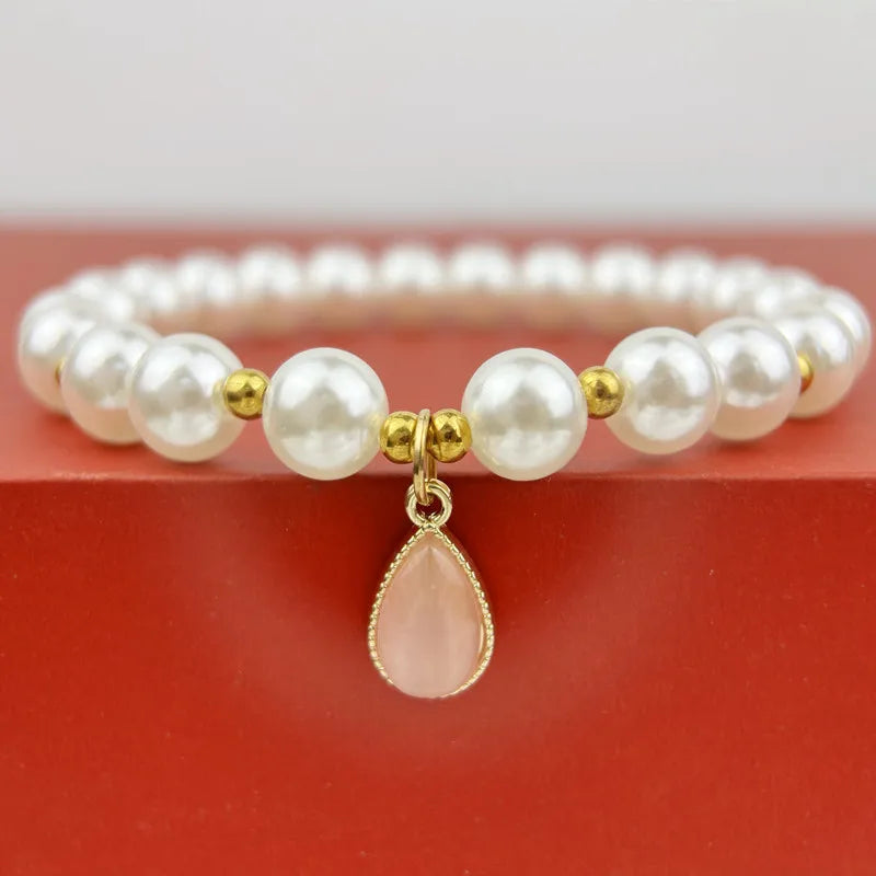 Pärlhalsband för Hund och Katt – Justerbart Halsband med Dekorativt Hänge