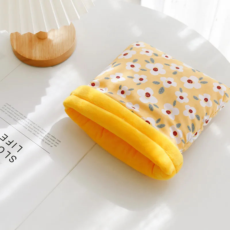 Varm Sovpåse i Fleece för Smådjur – Mysig Bädd för Vila