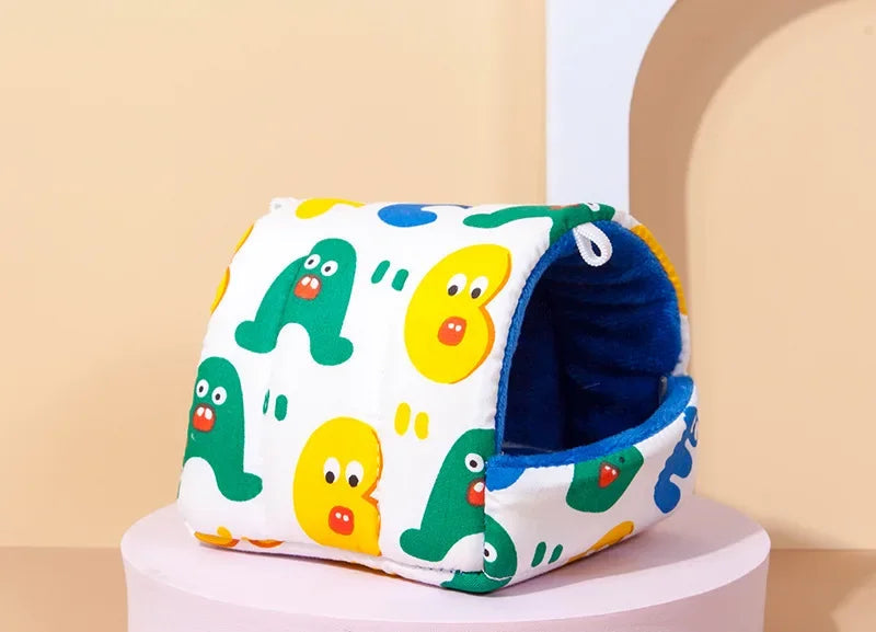 Hamsterhus och Småfågelsbädd i Fleece med Hängande Design