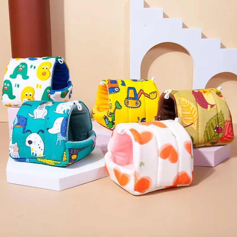 Hamsterhus och Småfågelsbädd i Fleece med Hängande Design