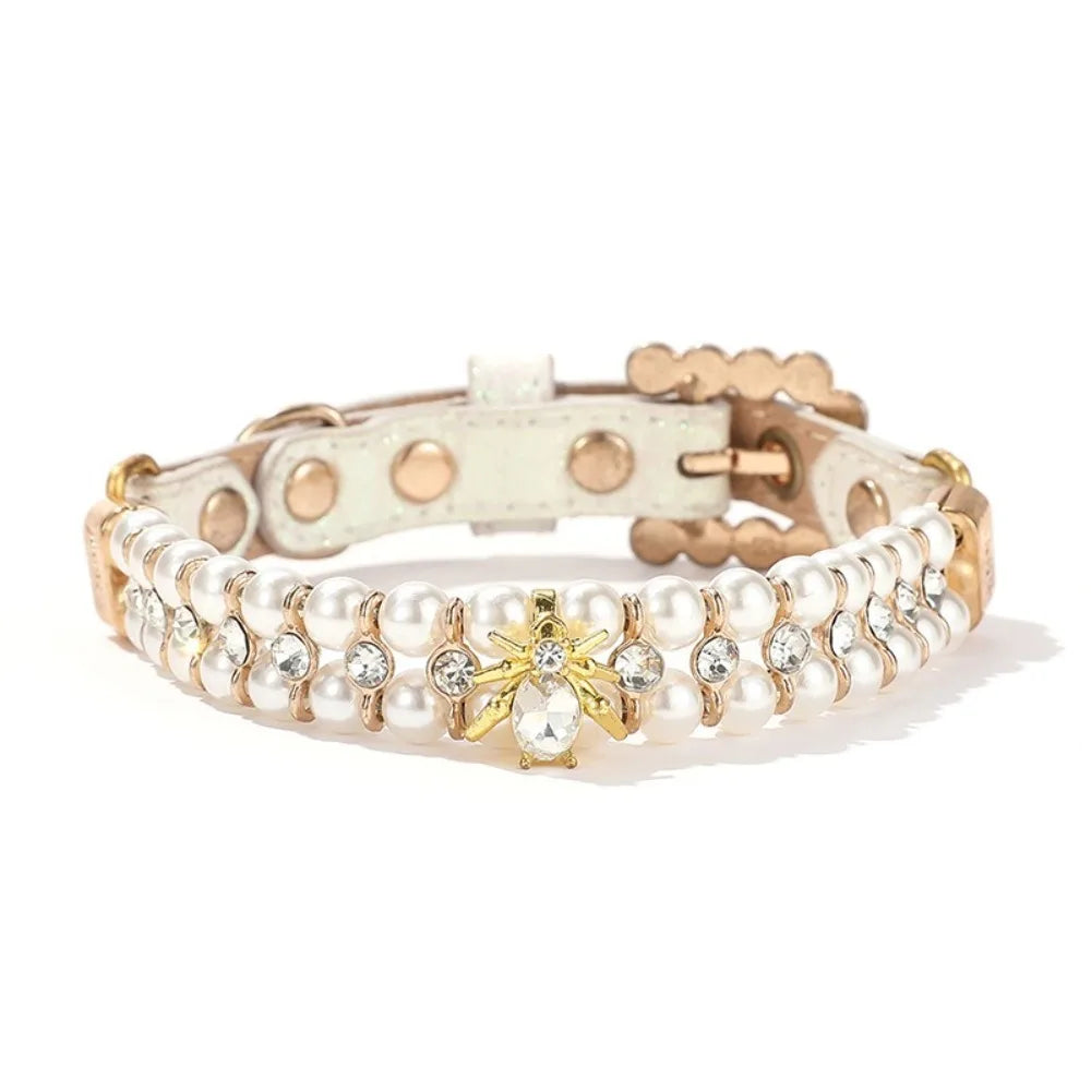 Justerbart Pärlhalsband för Hund och Katt – Lyxigt Smycke med Strass