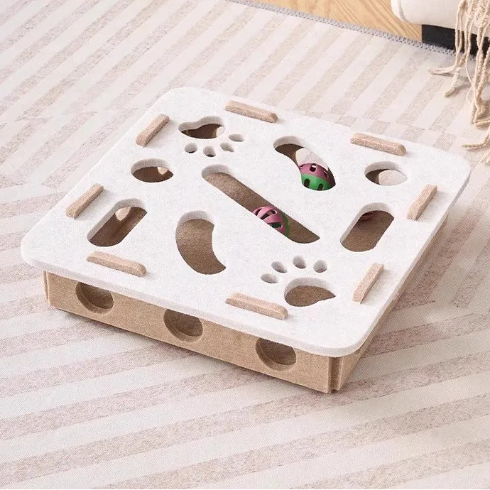 Interaktivt Klösbräde med Bollar – För Aktiv Inomhuslek & Klvård