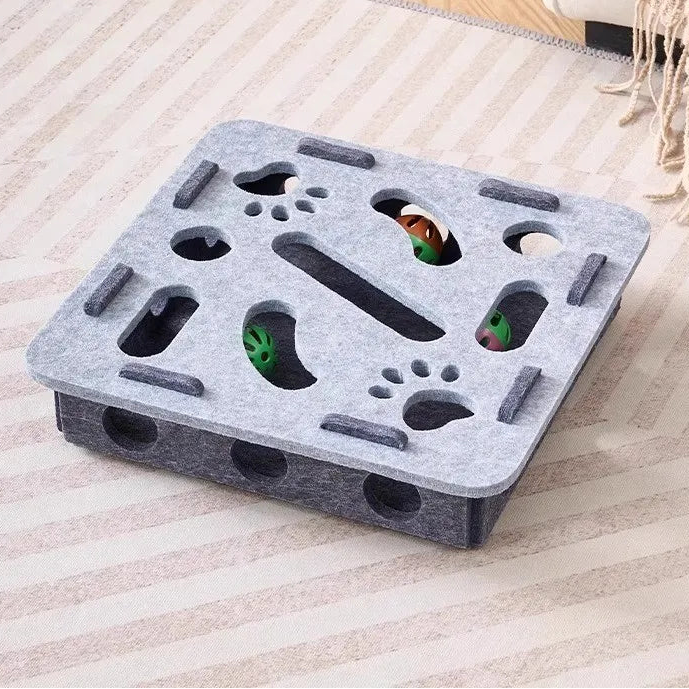 Interaktivt Klösbräde med Bollar – För Aktiv Inomhuslek & Klvård