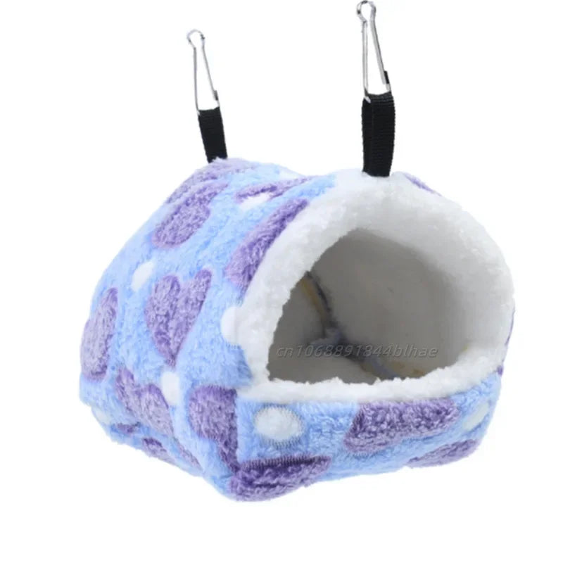 Hus i Tjock Fleece – För Smådjur och Fågel