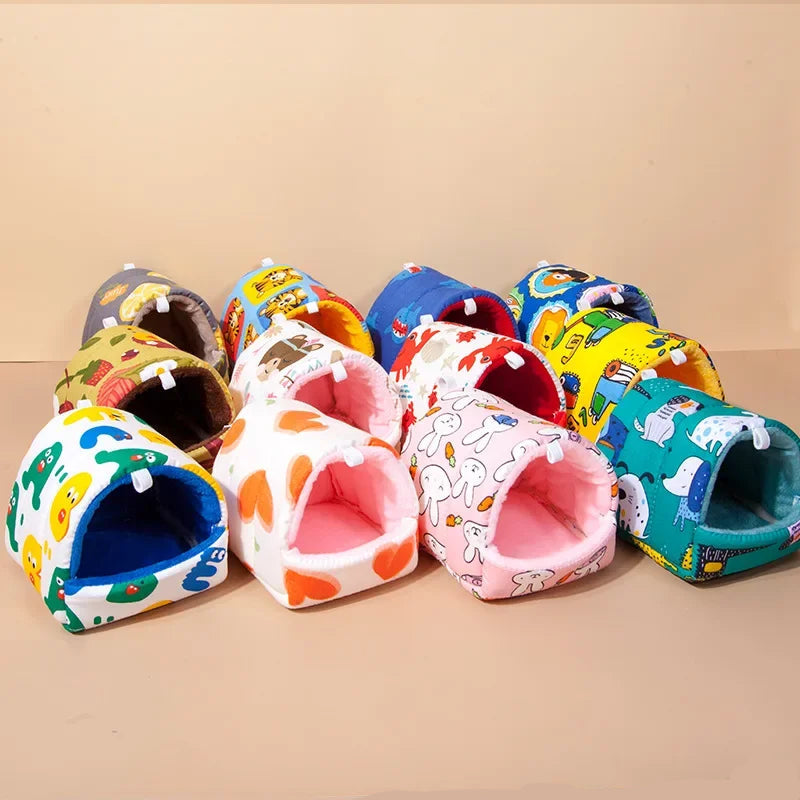 Hamsterhus och Småfågelsbädd i Fleece med Hängande Design