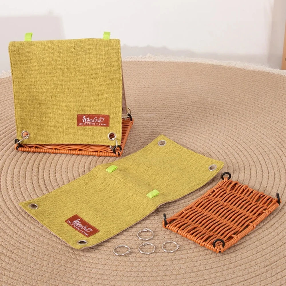 Hängande Fågelbo med Krok och Gunga i Slitstarkt Tyg