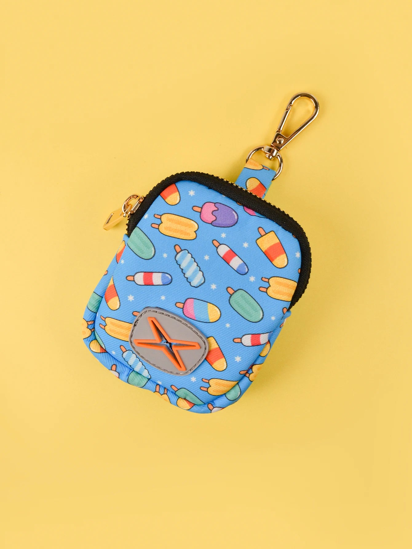 Elegant Hållare för Avföringspåsar med Gulddetaljer – Slitstarkt Material och Modern Design