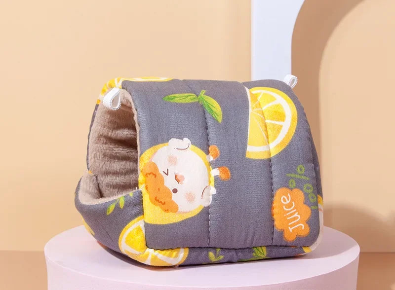 Hamsterhus och Småfågelsbädd i Fleece med Hängande Design