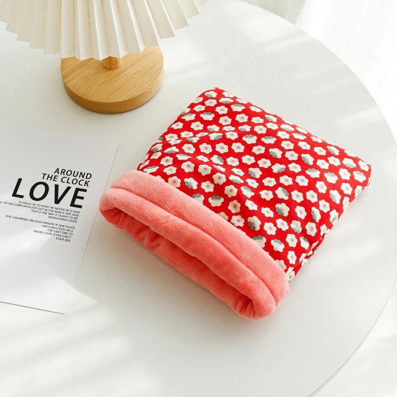 Varm Sovpåse i Fleece för Smådjur – Mysig Bädd för Vila