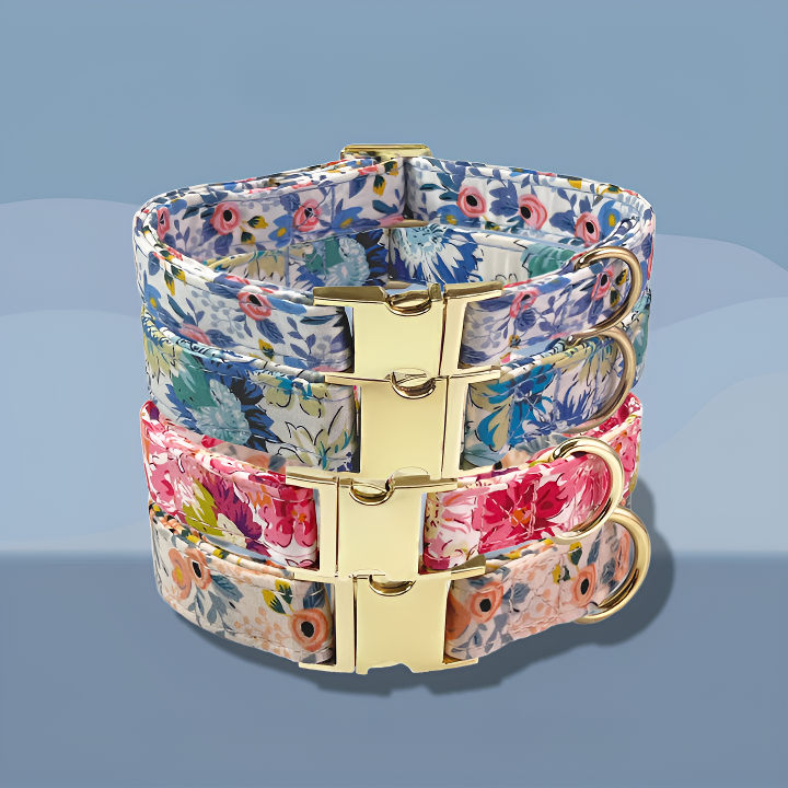 exklusivt blommigt halsbandsset med rosett och koppel för hund