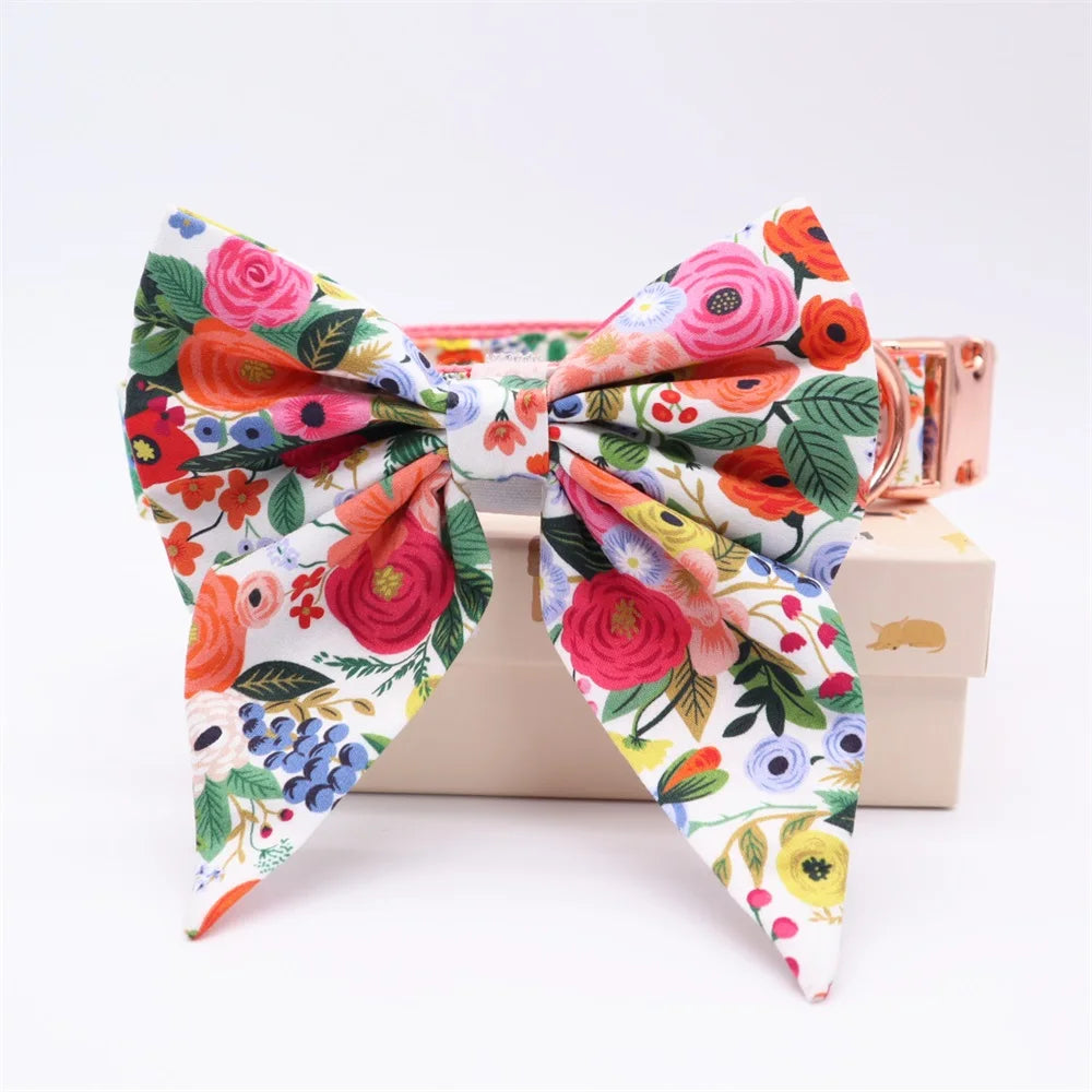 komplett handgjort hundset med sele halsband koppel bandana och blomrosett