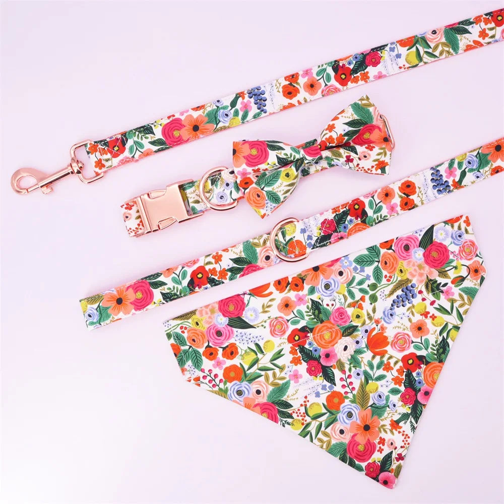komplett handgjort hundset med sele halsband koppel bandana och blomrosett