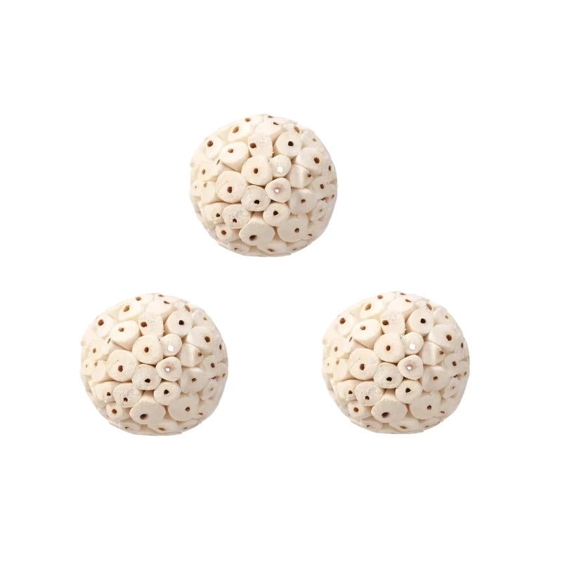 tuggleksak i trä för fåglar med boll